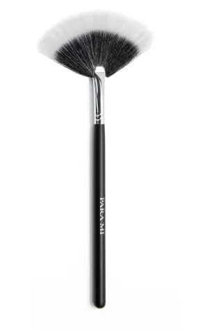 Duet Fan Brush 941