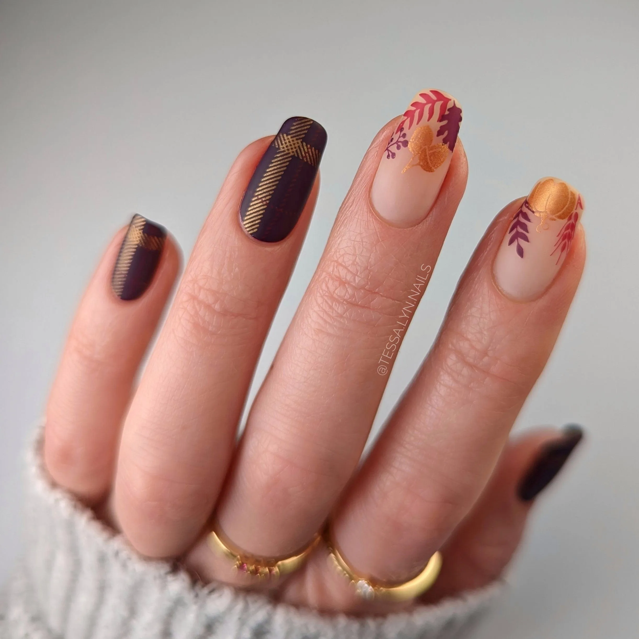 Plaid Season (M336) - Nail Stamping Plate