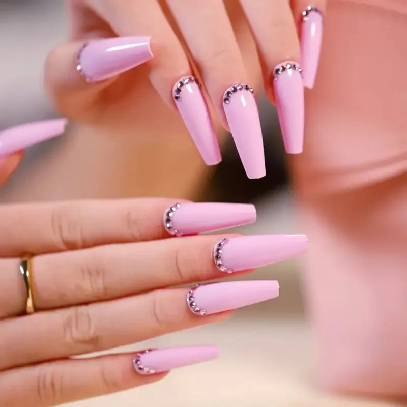 Stiletto Nail Tips | Bold & Stylish Nail Designs in 23 Unique Styles