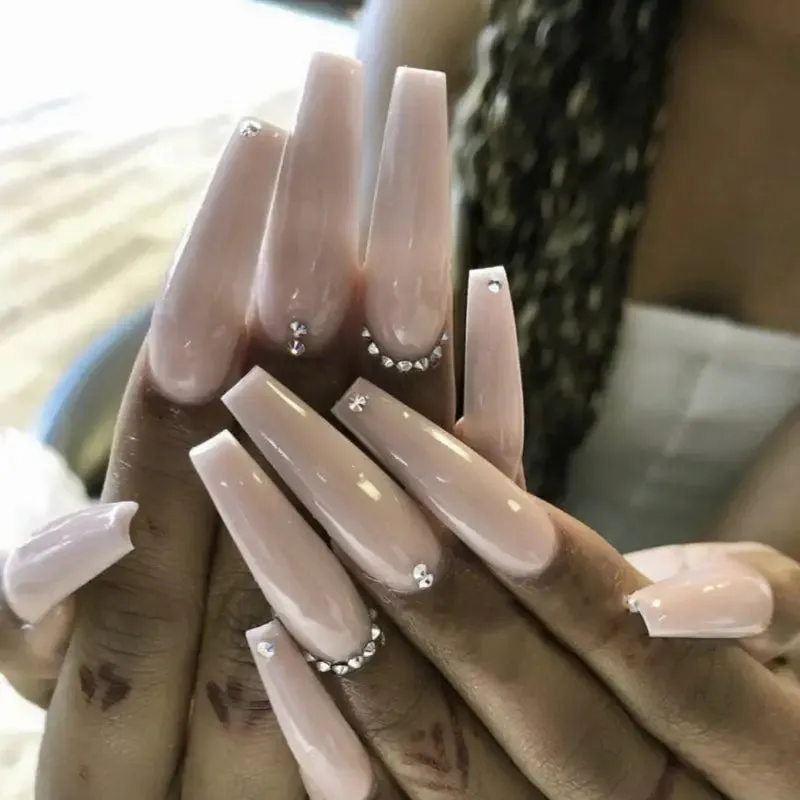Stiletto Nail Tips | Bold & Stylish Nail Designs in 23 Unique Styles